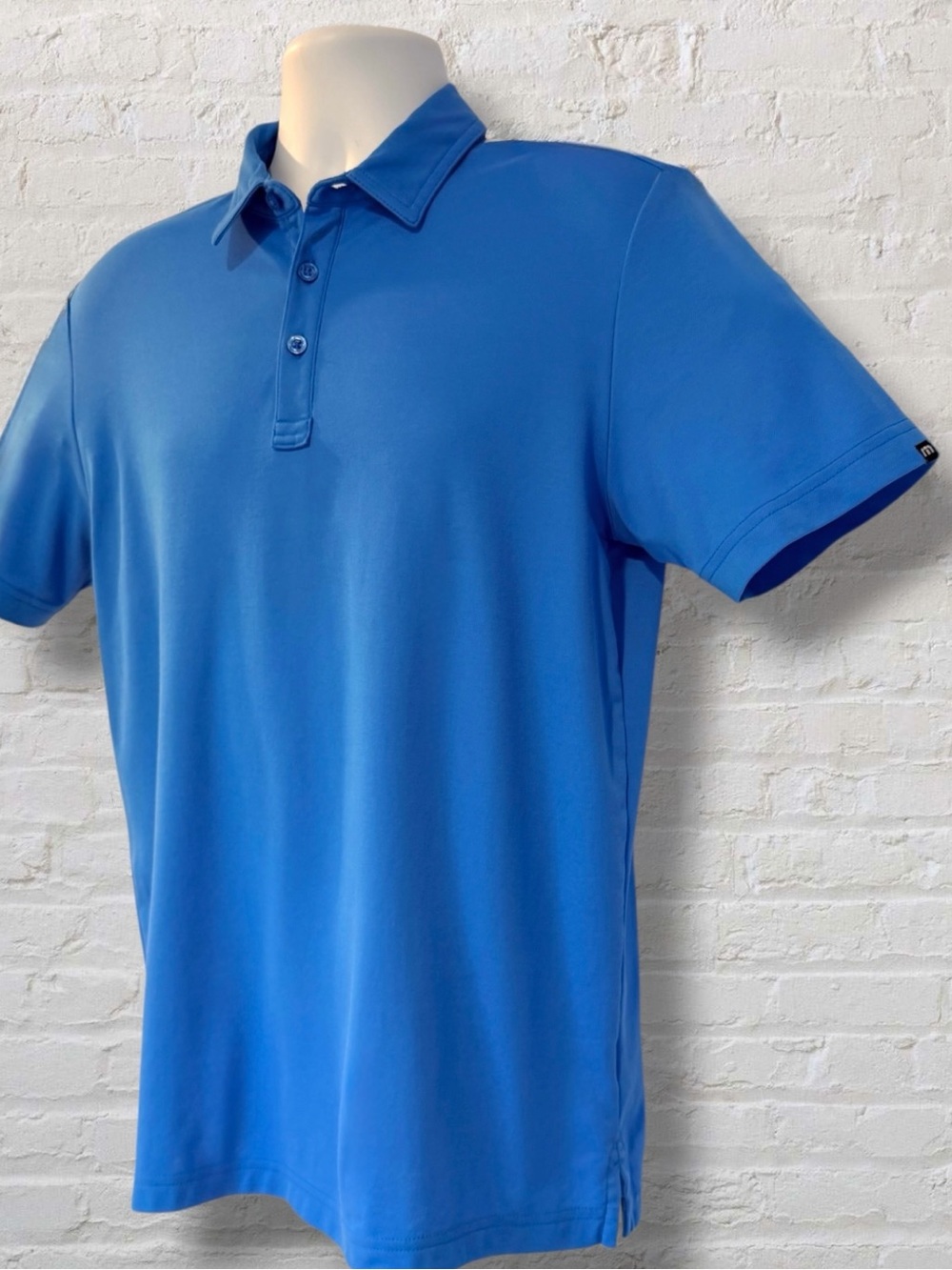 TravisMathew Oceanside TM1MU411 Men’s M Blue 51/49 Cotton Poly Golf Polo Shirt